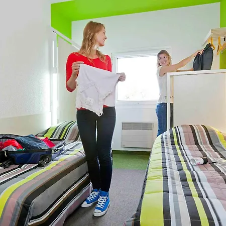 Fyl Good Ex Hotelf1 Cherbourg Hotel 3*