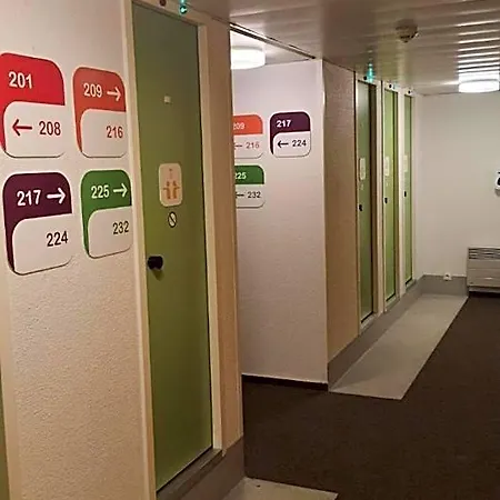 Fyl Good Ex Hotelf1 Cherbourg Hotel 3*
