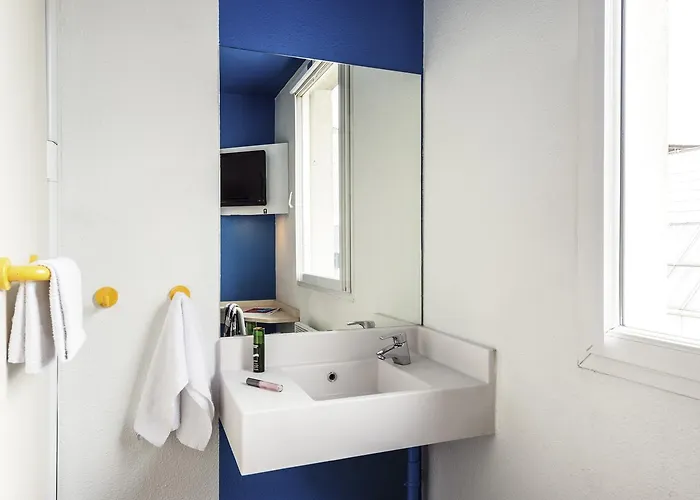 Fyl Good Ex Hotelf1 Cherbourg 3* Tourlaville