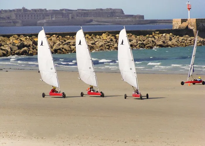 Hotel Fyl Good Ex Hotelf1 Cherbourg 3*