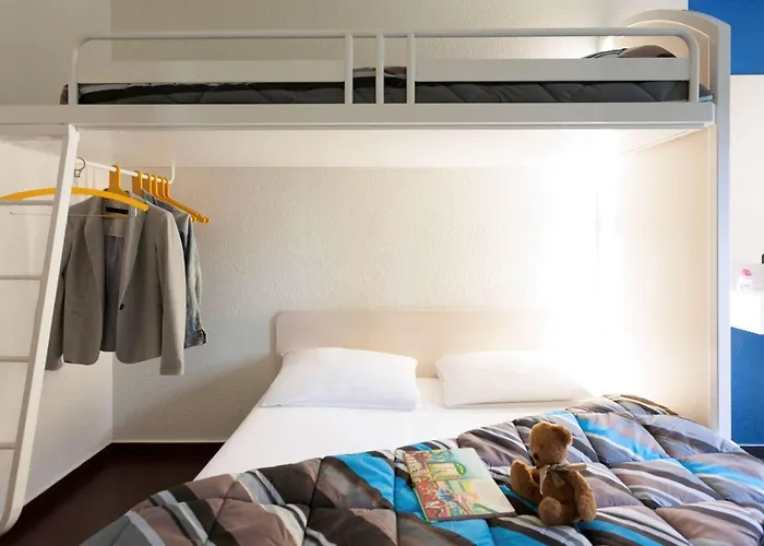 Hotel Fyl Good Ex Hotelf1 Cherbourg 3*